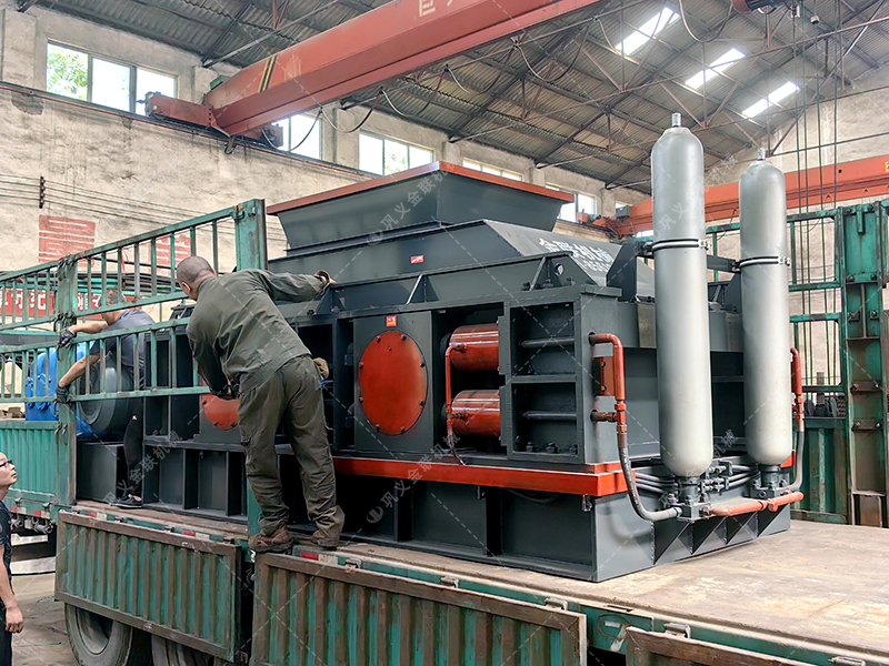 2PG1500x800大型破碎設備液壓對輥破碎機發貨圖片