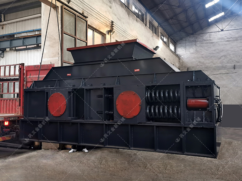 2PG1500x1000大型對輥式破碎機發貨圖片