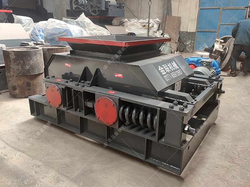 雙齒輥破碎機(jī)處理含雜原煤:專業(yè)優(yōu)勢(shì)究竟比傳統(tǒng)設(shè)備強(qiáng)在哪? 雙齒輥破碎機(jī)處理含雜原煤:專業(yè)優(yōu)勢(shì)究竟比傳統(tǒng)設(shè)備強(qiáng)在哪?